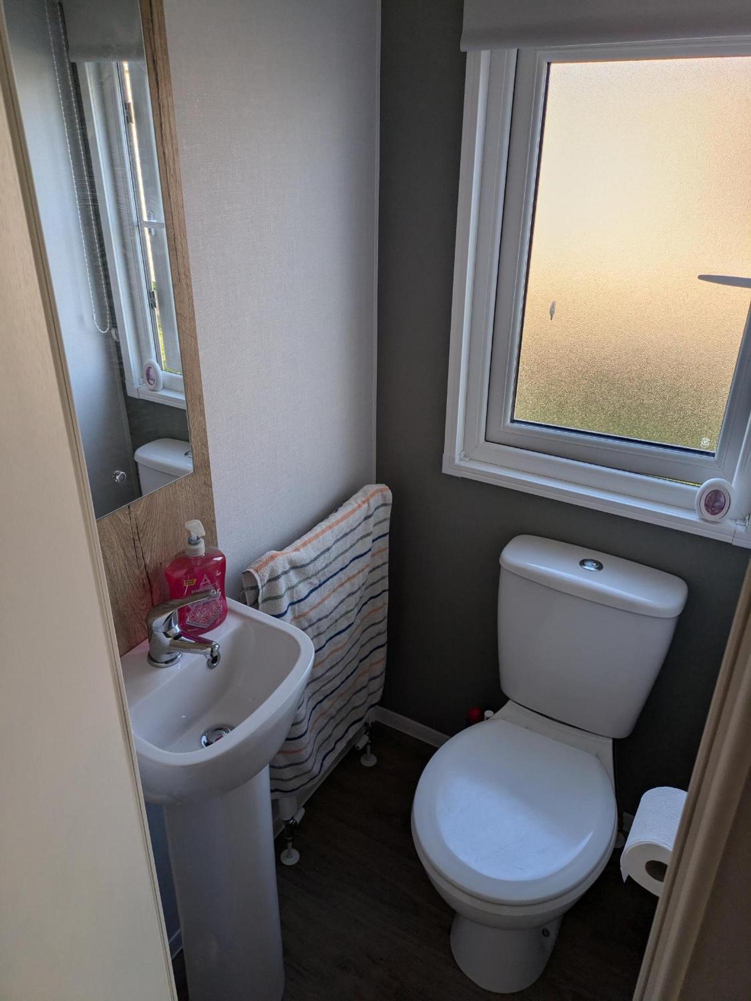 An Oasis Of Serenity In Camber Sands - Brand New 8 Berth Caravan Hotel Buitenkant foto