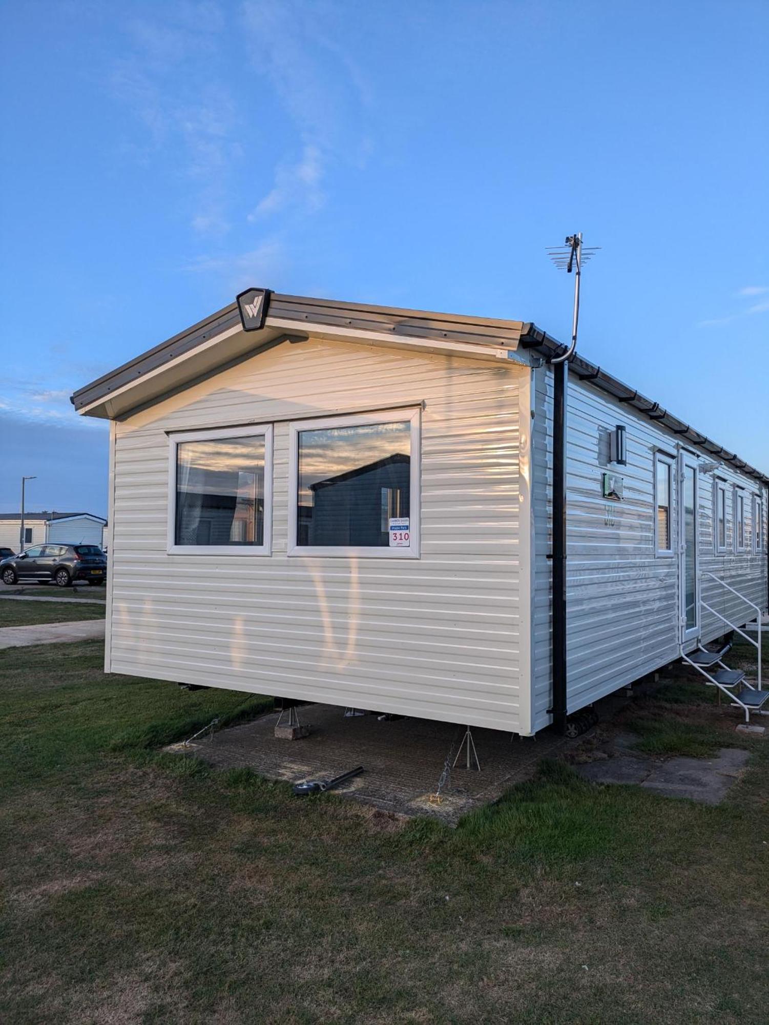 An Oasis Of Serenity In Camber Sands - Brand New 8 Berth Caravan Hotel Buitenkant foto